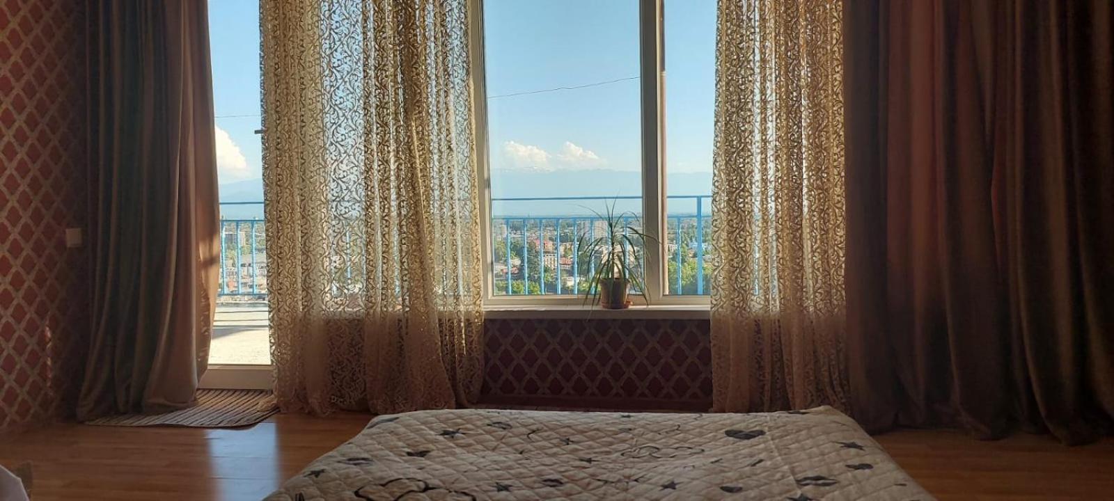 Panorama In Kutaisi Vandrehjem Værelse billede